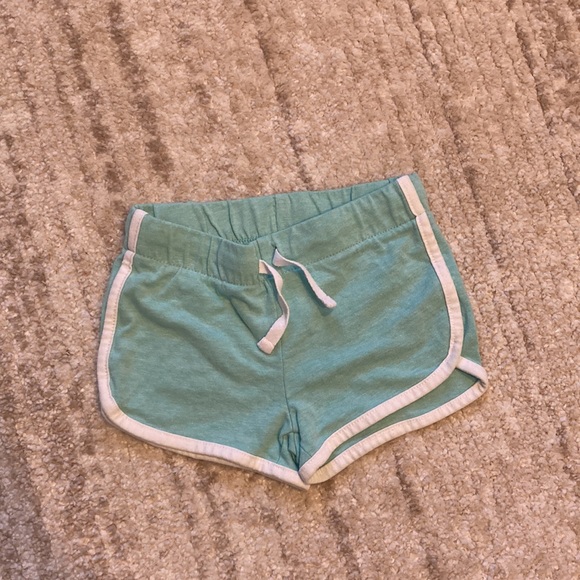 OshKosh B’gosh shorts bundle - Picture 2 of 8